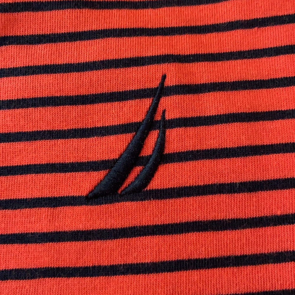 Pair of Nautica Tee Shirts - Picture 7 of 7